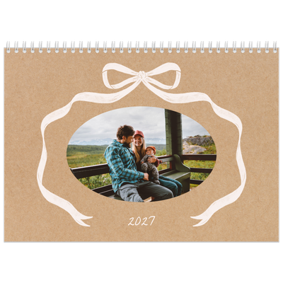 Fotokalender A4 doppelt (30 x 40 cm) — Kraftpapier und Schleife [deckblatt]