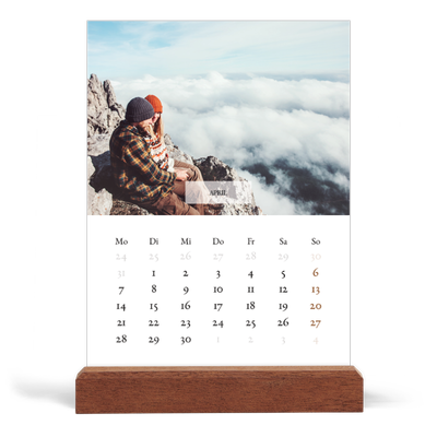 Tischkalender mit Holzfuß Hochformat  — Klassischer Kalender [April]