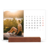 Tischkalender mit Holzfuß Querformat  — Einfacher Serif [Januar]