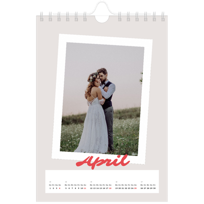 Fotokalender A5 — Karminrote Signatur [April]