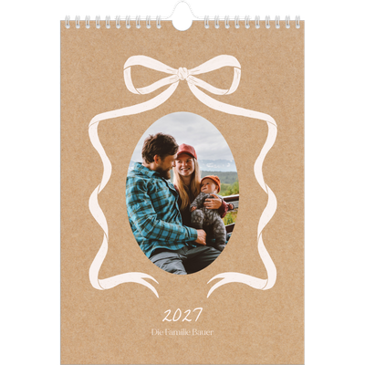 Fotokalender A4 (20 x 30 cm) — Kraftpapier und Schleife [deckblatt]