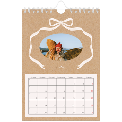 Fotokalender A5 — Kraftpapier und Schleife [deckblatt]
