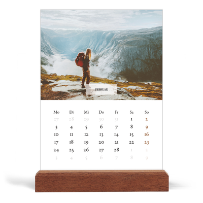 Tischkalender mit Holzfuß Hochformat  — Klassischer Kalender [Februar]