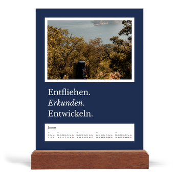 Tischkalender mit Holzfuß Hochformat — Redaktionelle Erde