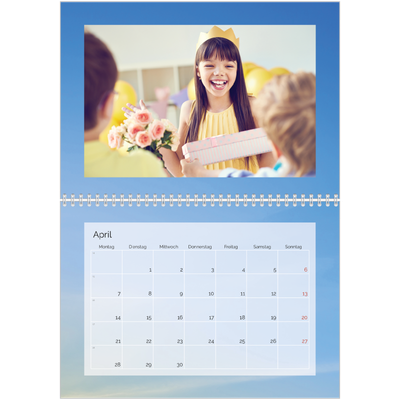 Fotokalender A4 doppelt (30 x 40 cm) — Wolkenhintergrund [April]