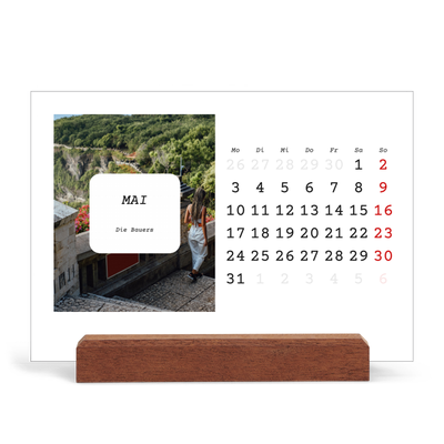 Tischkalender mit Holzfuß Querformat  — Die ganze Geschichte [deckblatt]